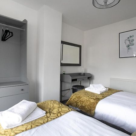 Ludlow Drive 3 Bed Contractor Family Town House In Melton Mowbray Exterior foto